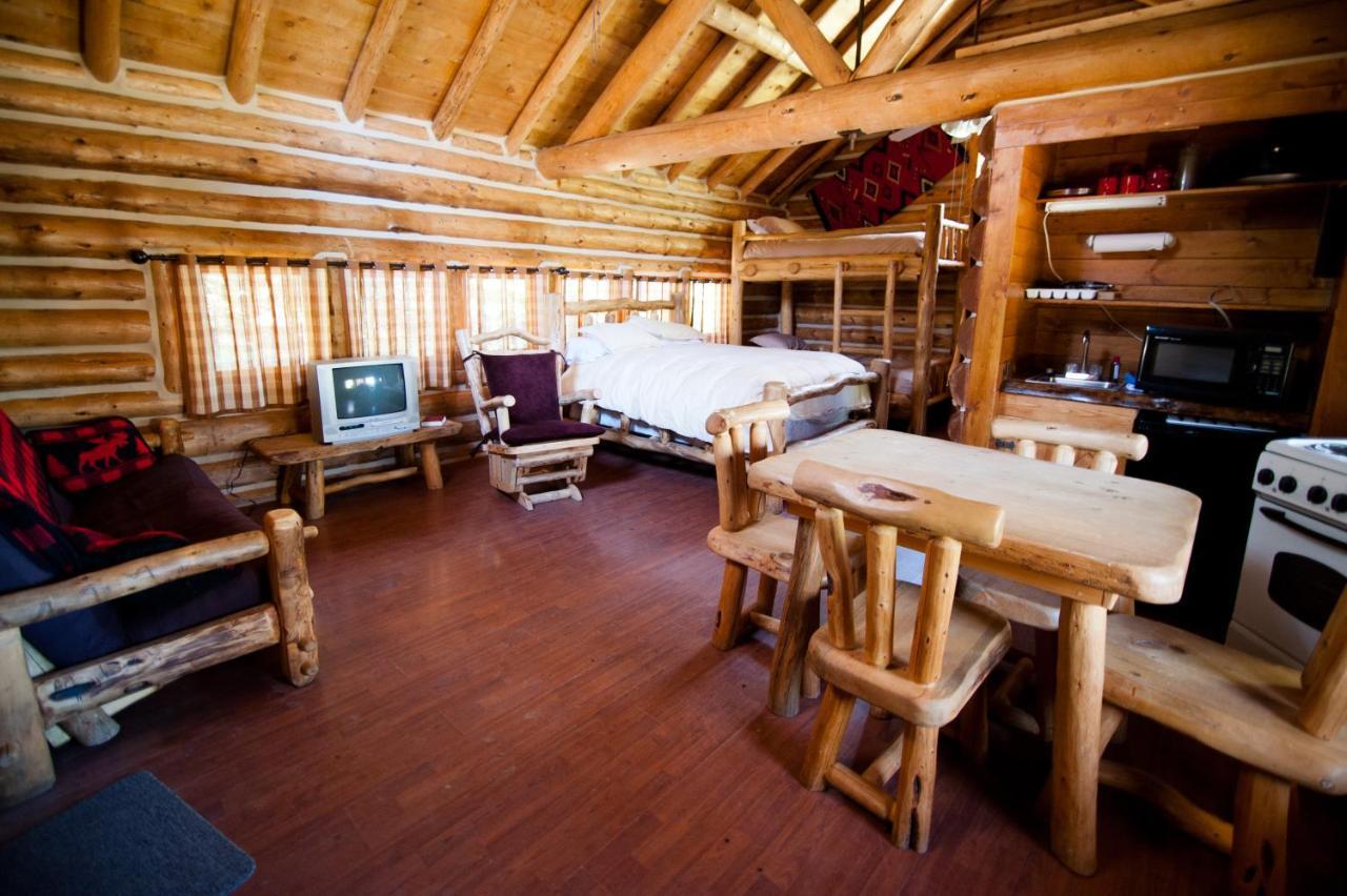 Snowy Mountain Lodge Centennial Eksteriør bilde