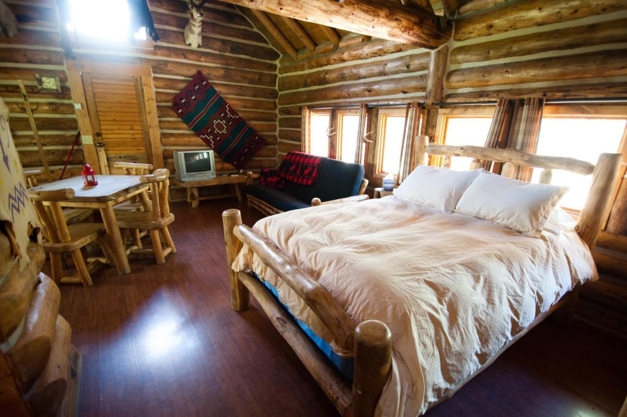 Snowy Mountain Lodge Centennial Eksteriør bilde
